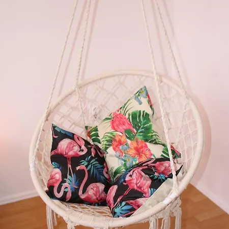 Pink Flamingo Nest - Unique Design Apartment