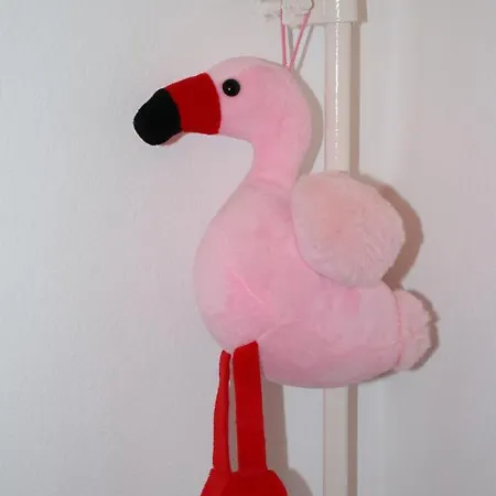 Pink Flamingo Nest - Unique Design Senta